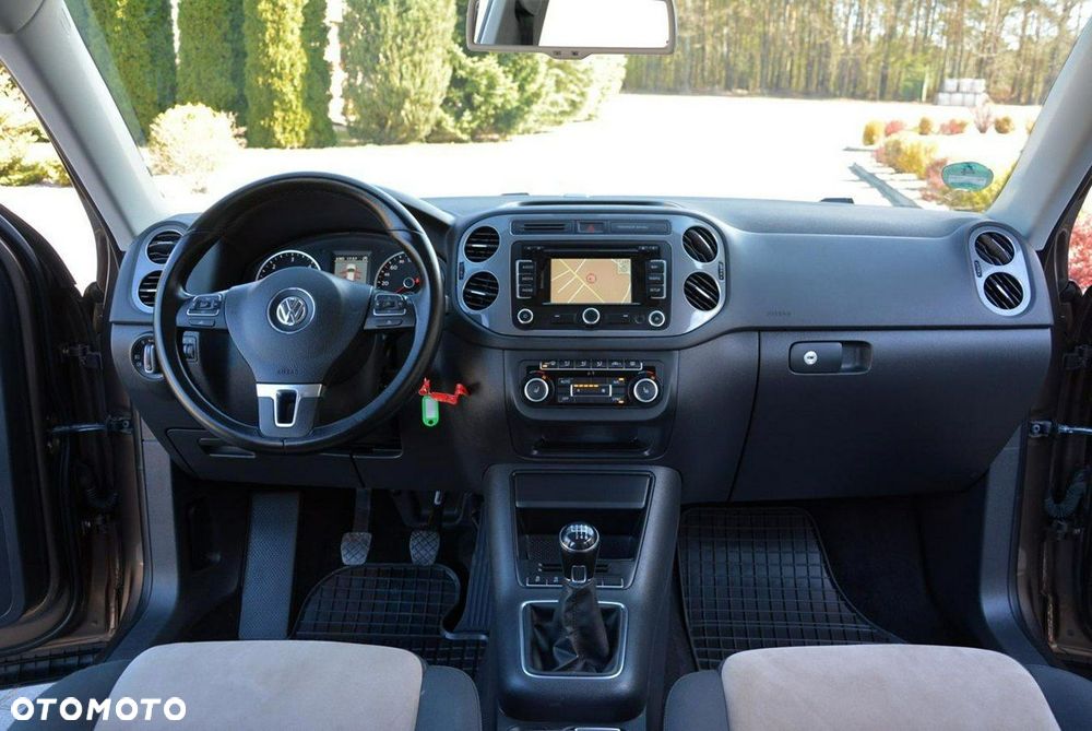 Volkswagen Tiguan 2.0 TDI DPF BlueMotion Technology Cup Sport & Style - 27