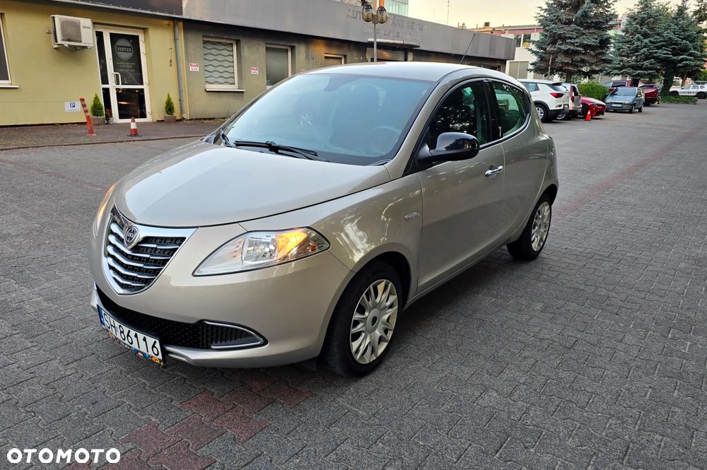 Lancia Ypsilon 1.2 8V Platinum S&S EU6 - 3