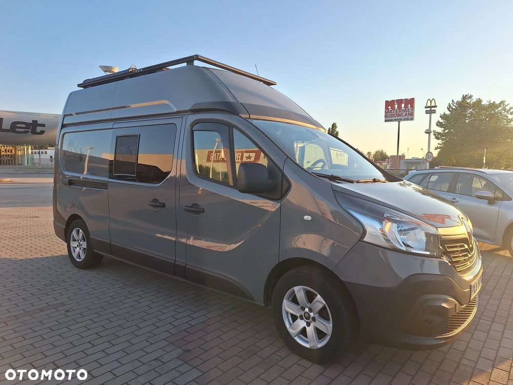 Opel Vivaro - 1