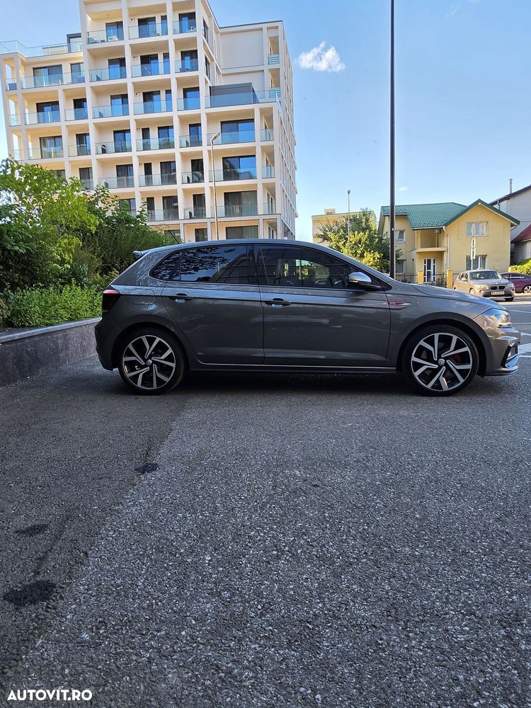 Volkswagen Polo - 7