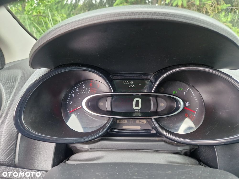 Renault Clio 1.2 16V Alize - 7