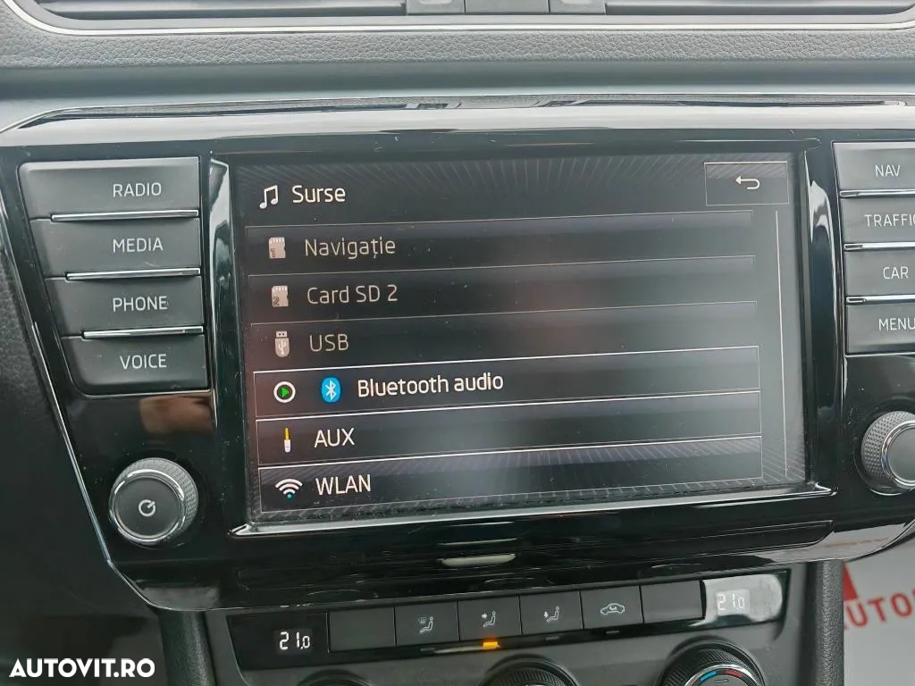 Skoda Superb 2.0 TDI DSG Ambition - 17
