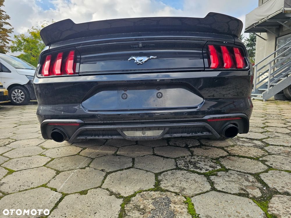 Ford Mustang 2.3 Eco Boost - 8
