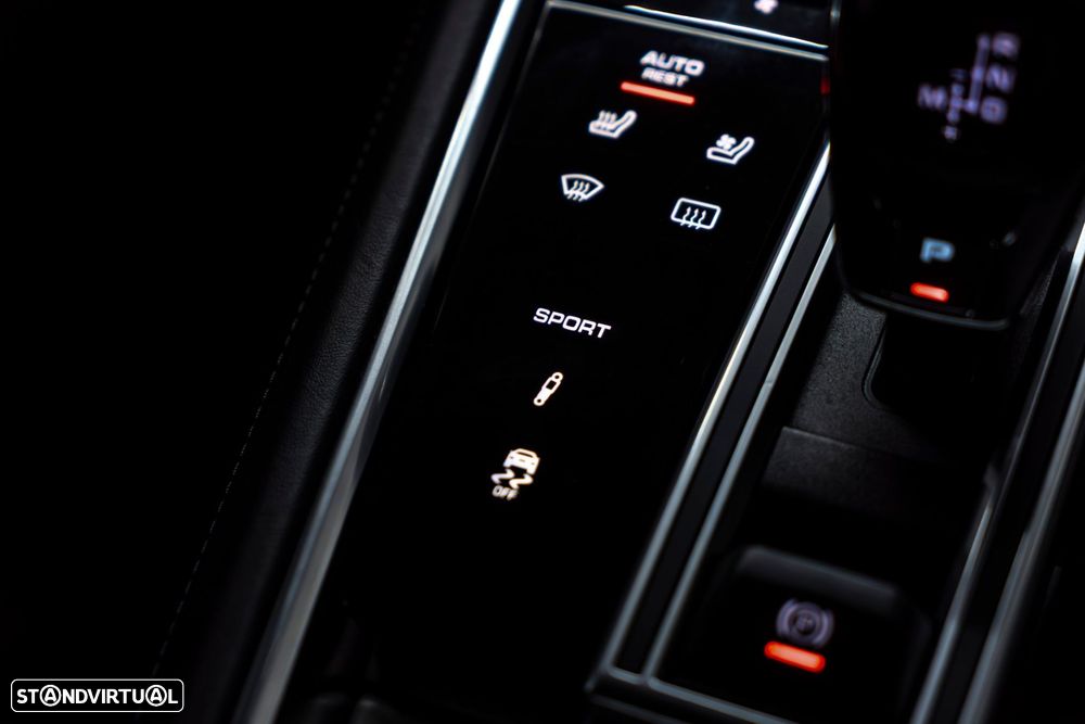 Porsche Panamera 4 S - 26