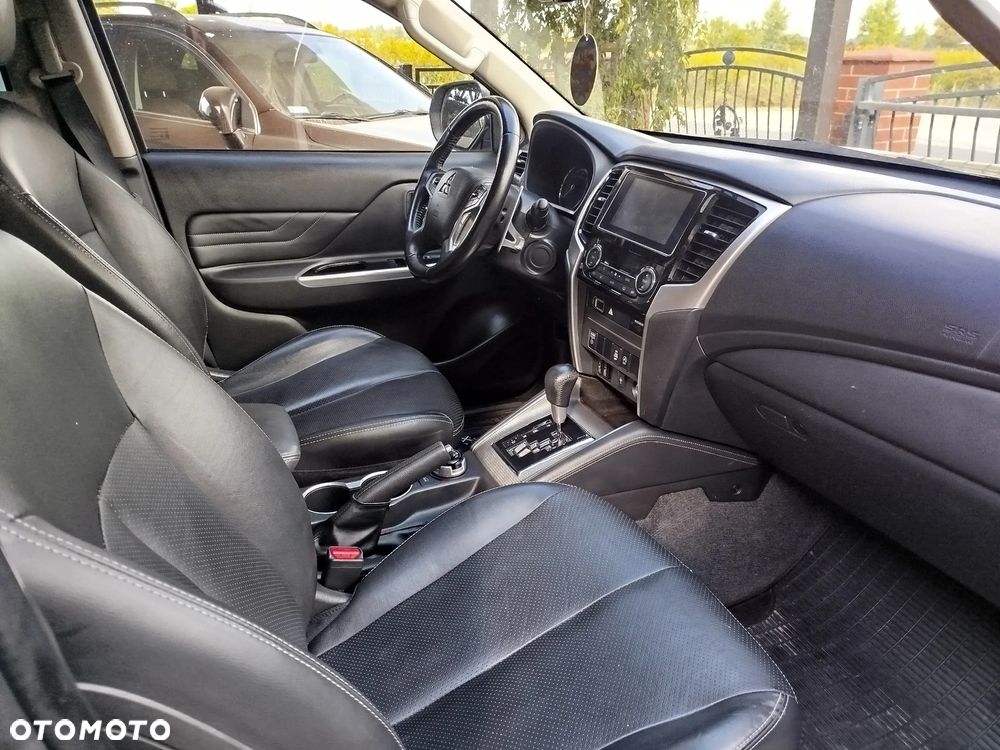 Mitsubishi L200 2.2 d DC Instyle Plus - 6