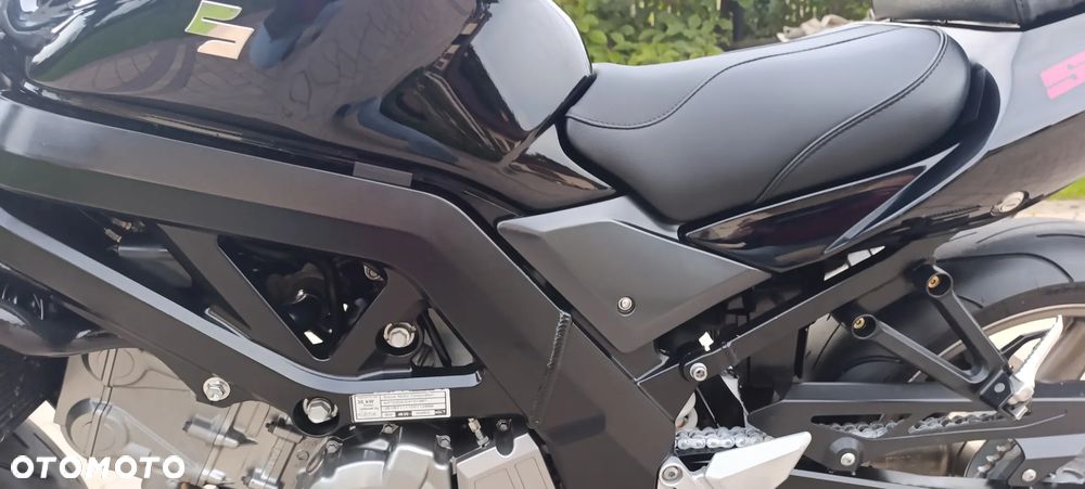 Suzuki SV - 37