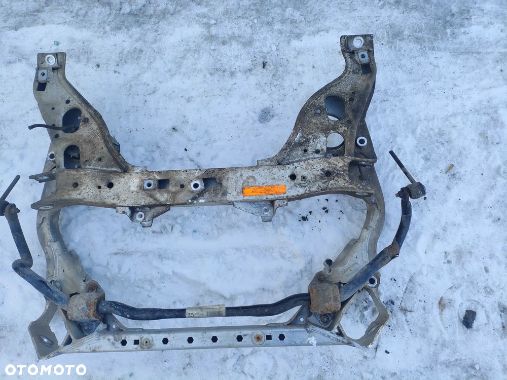 BMW E90 E91 LIFT 2.0B WÓZEK BELKA SANKI ZAWIESZENIA SILNIKA PRZÓD - 12