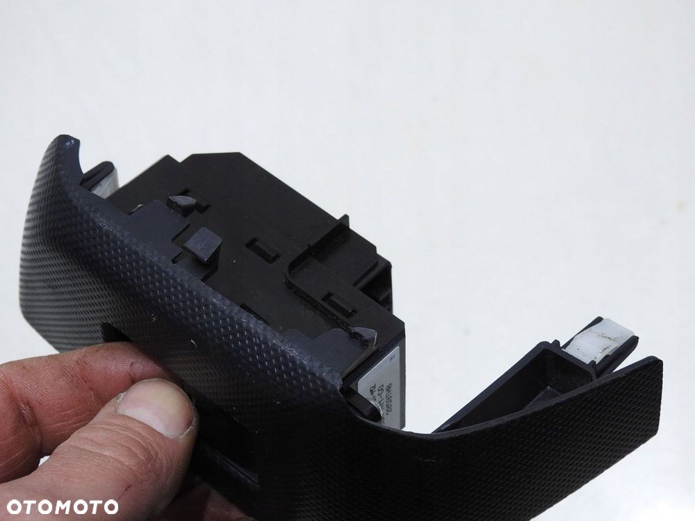 PRZEŁĄCZNIK SZYBY LEWY TYŁ HONDA INSIGHT II - 5