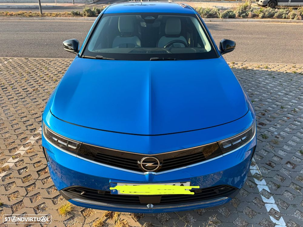 Opel Astra 1.2 T Elegance - 4