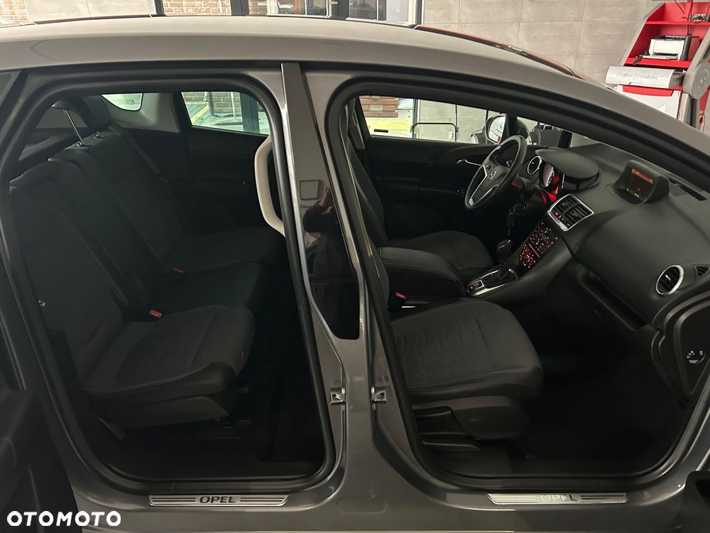 Opel Meriva 1.4 Automatik Color Edition - 25
