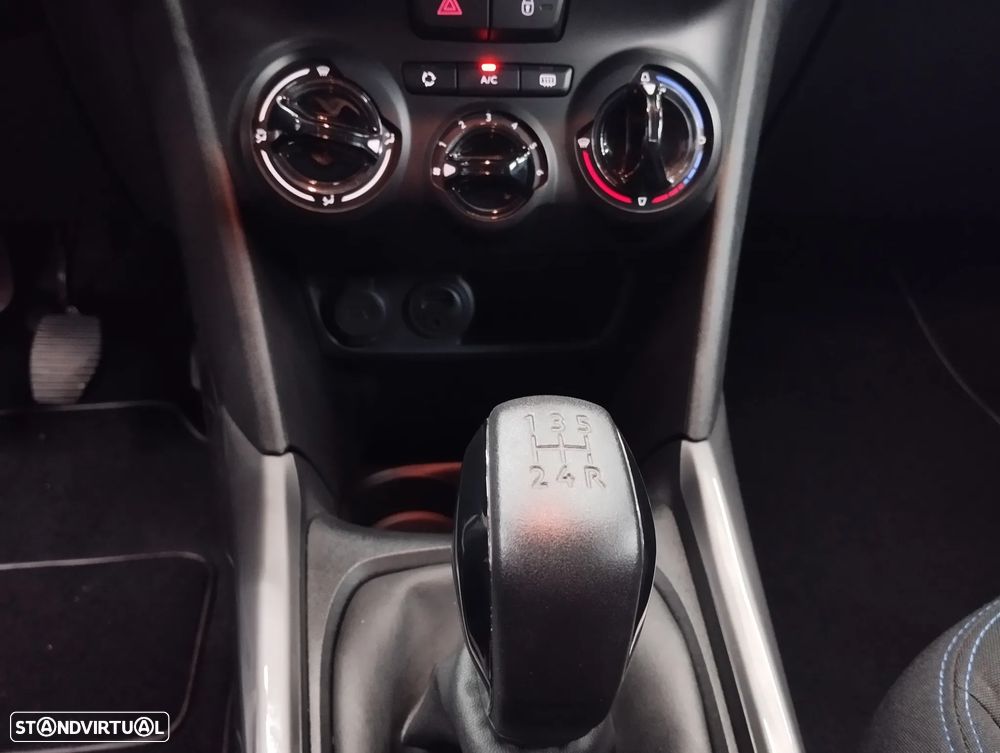 Peugeot 2008 1.2 PureTech Style - 31