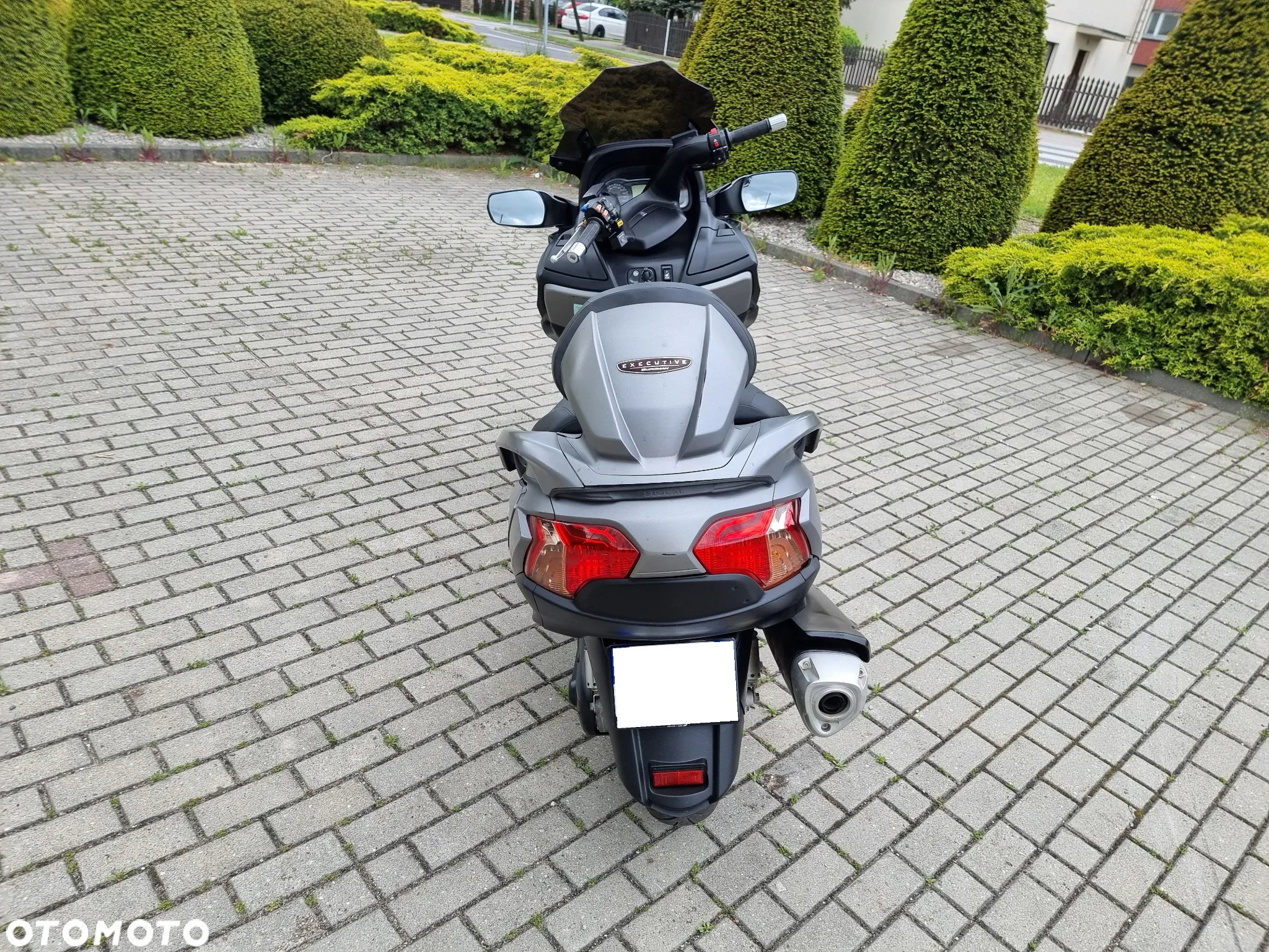 Suzuki Burgman - 11