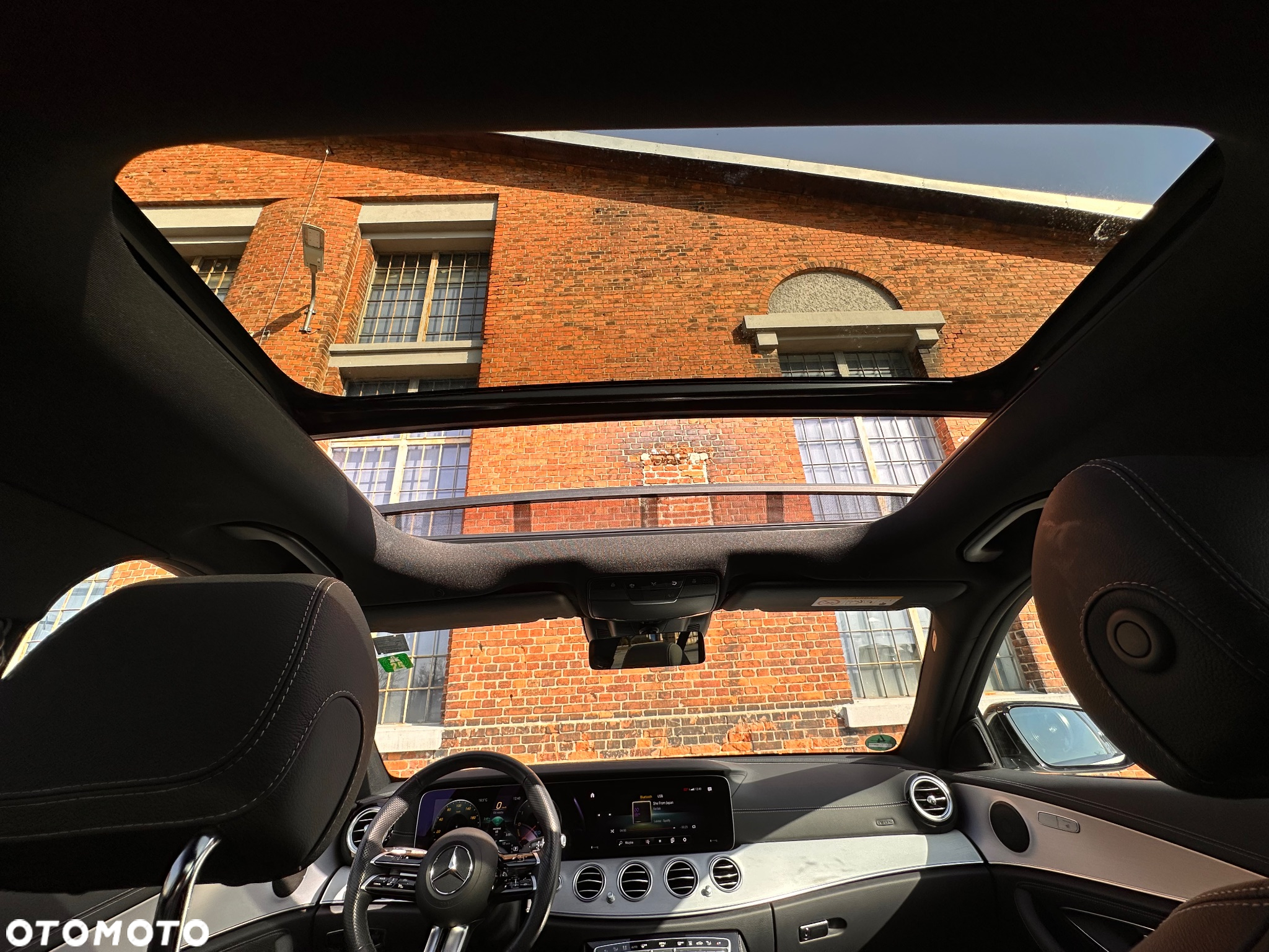 Mercedes-Benz Klasa E 300 de PHEV 4-Matic AMG 9G-Tronic - 19