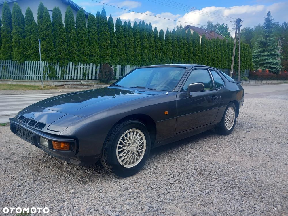 Porsche 924 - 6
