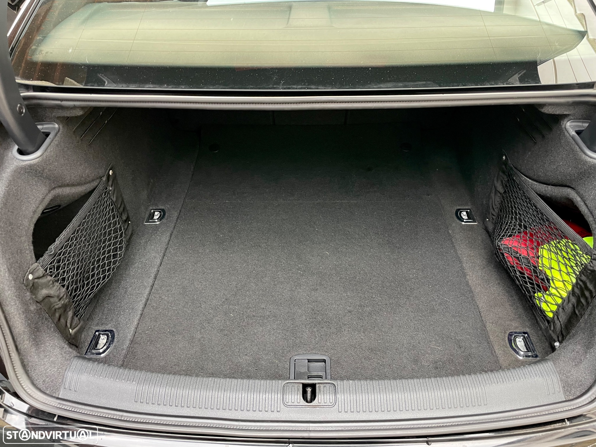 Audi A4 2.0 TDI Business Line S-line - 39