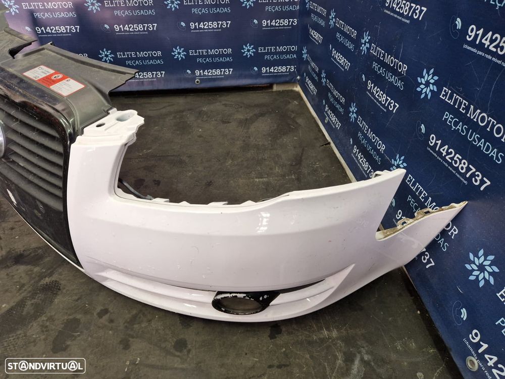 Parachoques frontal usado AUDI A4 B7 - 6