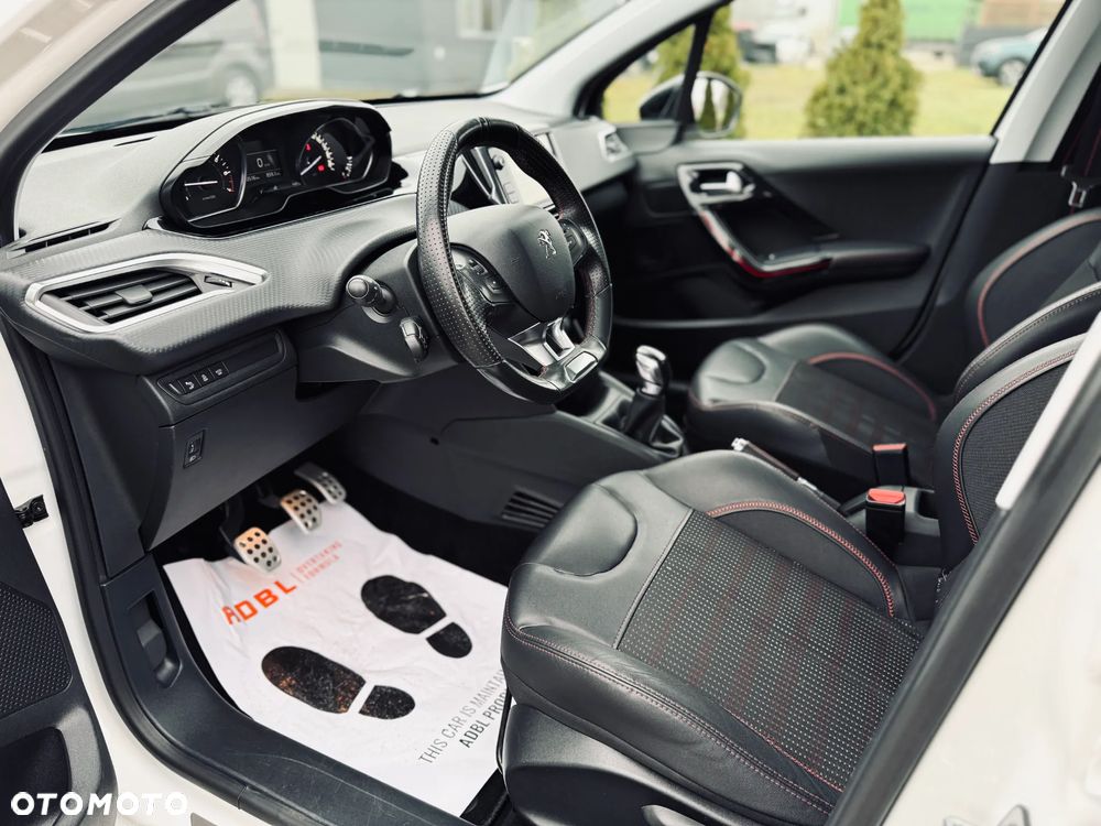 Peugeot 208 PureTech 110 Stop & Start Allure - 13