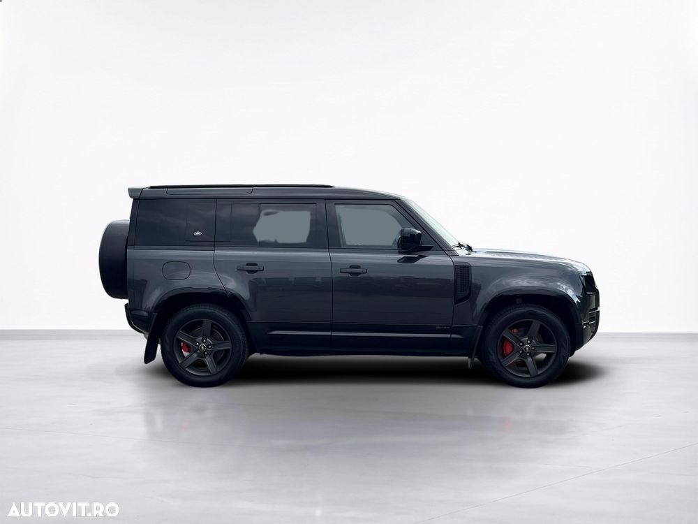 Land Rover Defender - 8