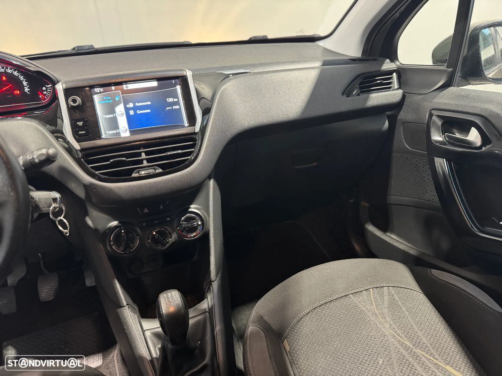 Peugeot 208 HDi 68 Access - 14