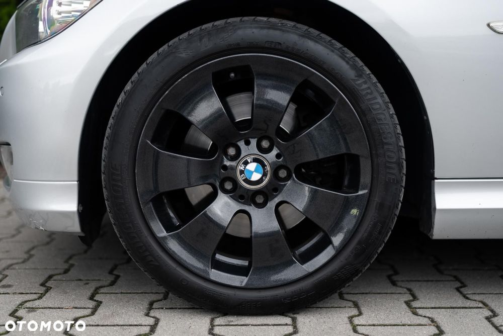 BMW Seria 3 - 38