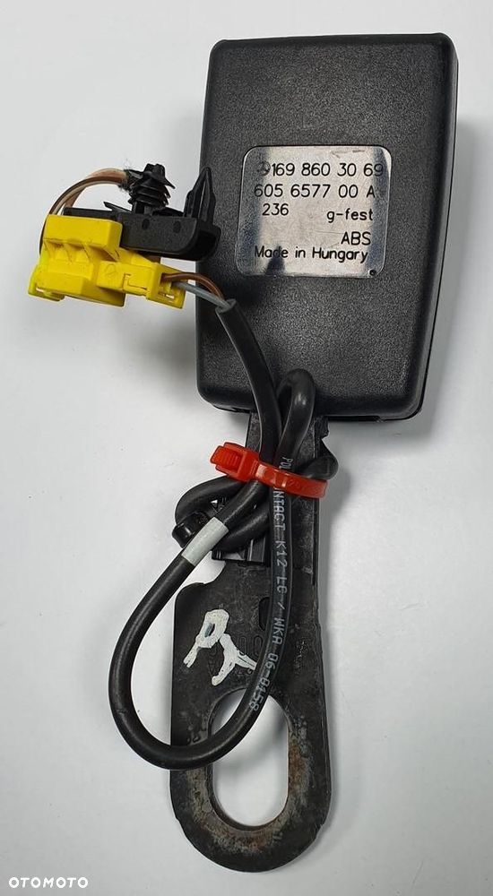 ZAPINKA PASA PRAWY TYŁ MERCEDES W245 1698603069 - 1