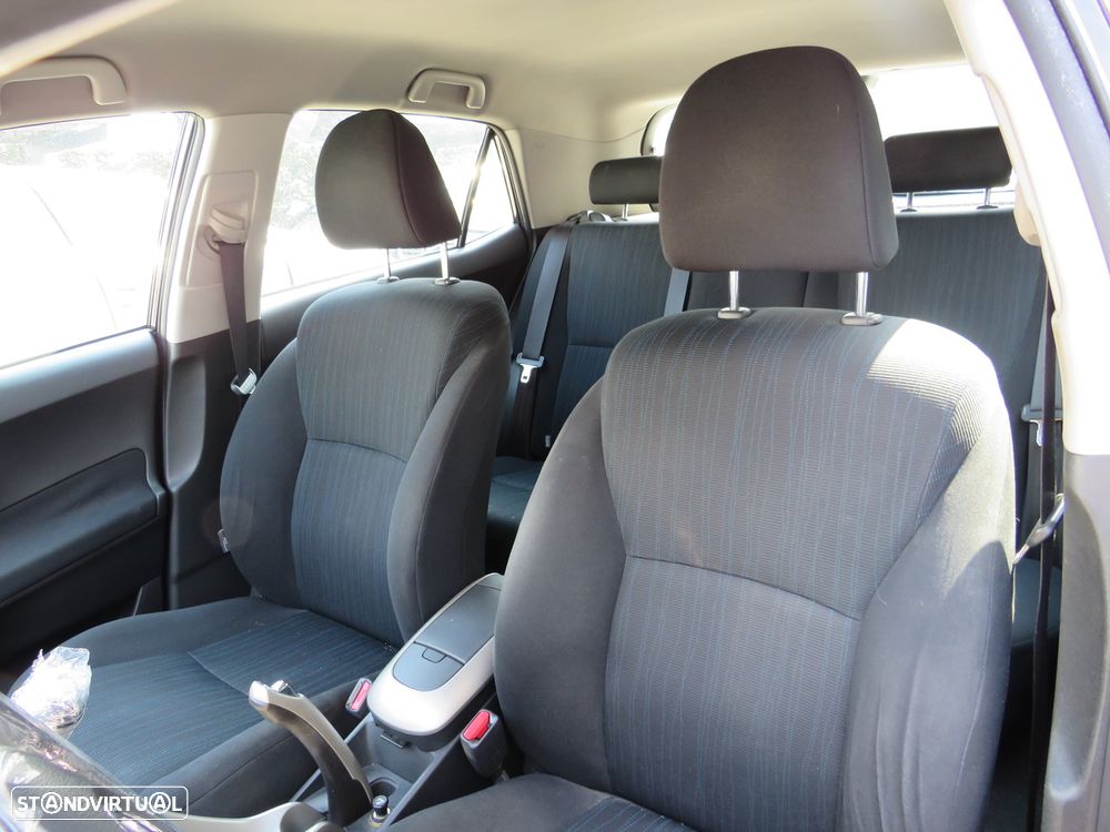 TOYOTA AURIS 2.0 D-4D (126Cv) 2009- Peças Usadas (7866) - 6