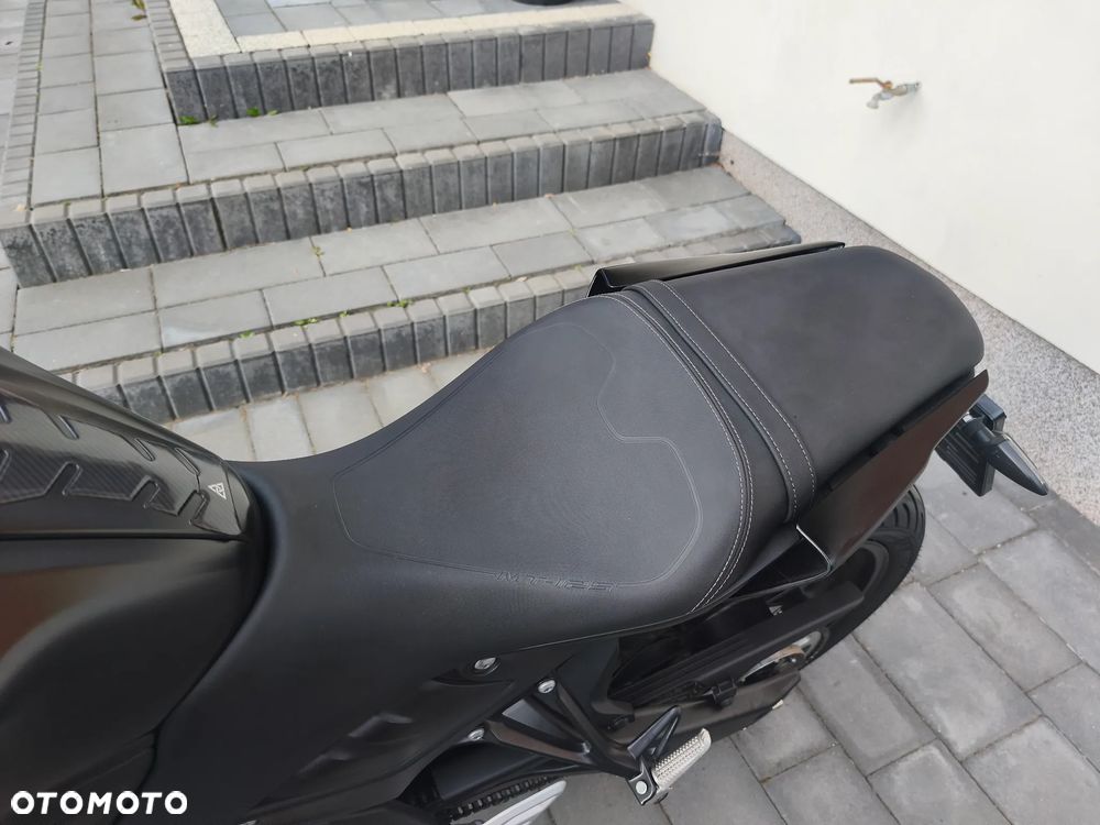 Yamaha MT - 21