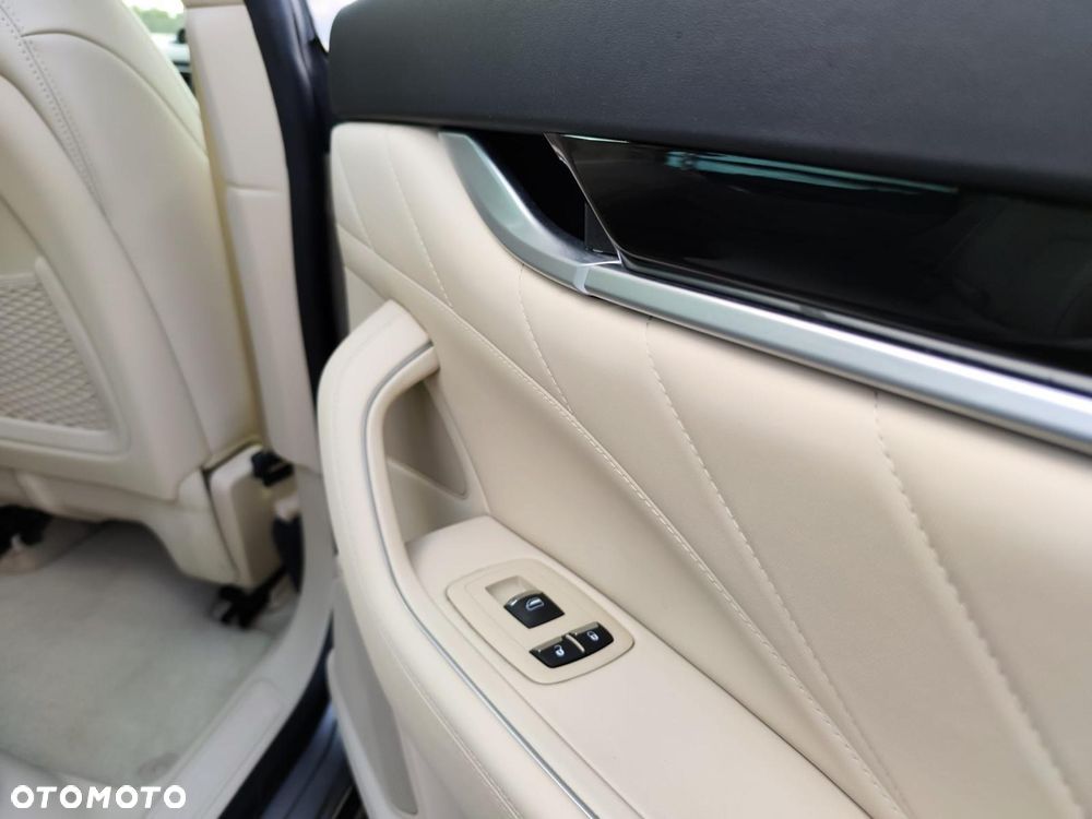 Maserati Levante S Q4 - 37