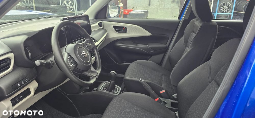 Suzuki Swift 1.2 Dualjet Hybrid MT Comfort - 8