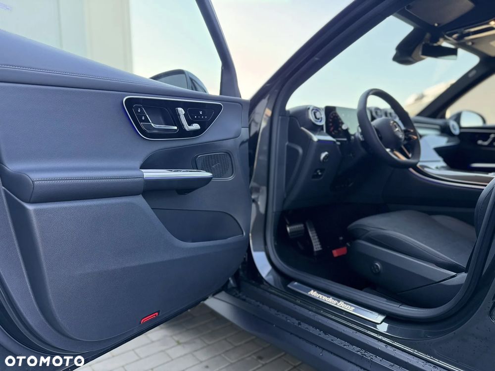 Mercedes-Benz GLC - 16