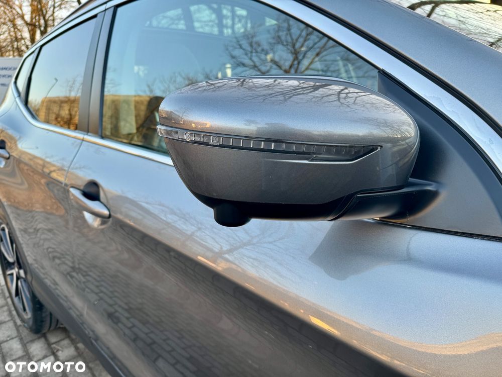 Nissan Qashqai 1.6 dCi Xtronic TEKNA+ - 29