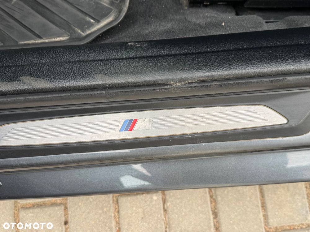 BMW Seria 3 3er Touring Sport Line - 14