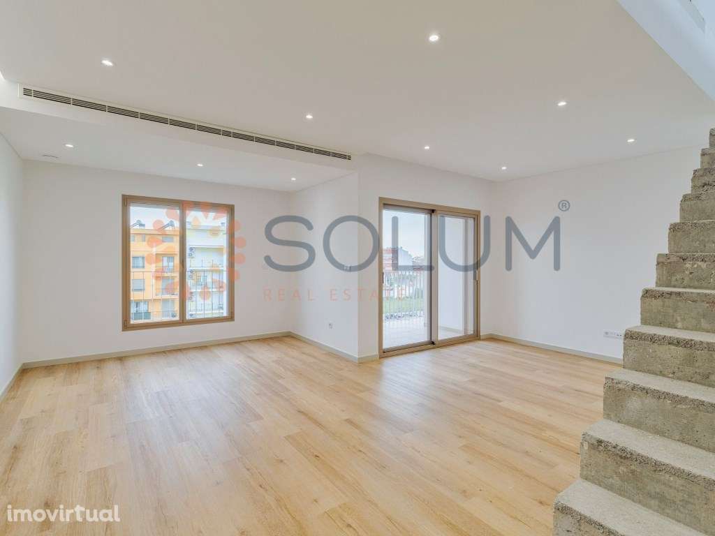 Apartamento Duplex T4 novo com Terraço em U - Montijo - Grande imagem: 2/31