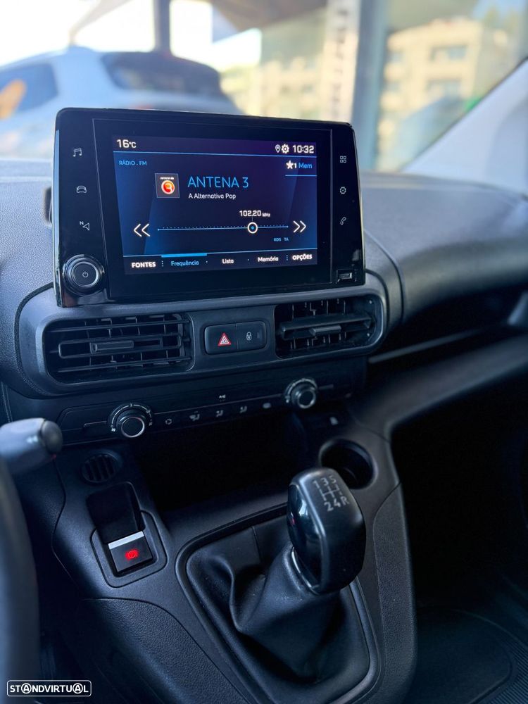 Peugeot Partner 1.6 BlueHDi L1 Asphalt - 21