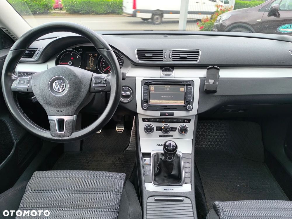 Volkswagen Passat Alltrack 2.0 TDI BlueMotion Technology - 14