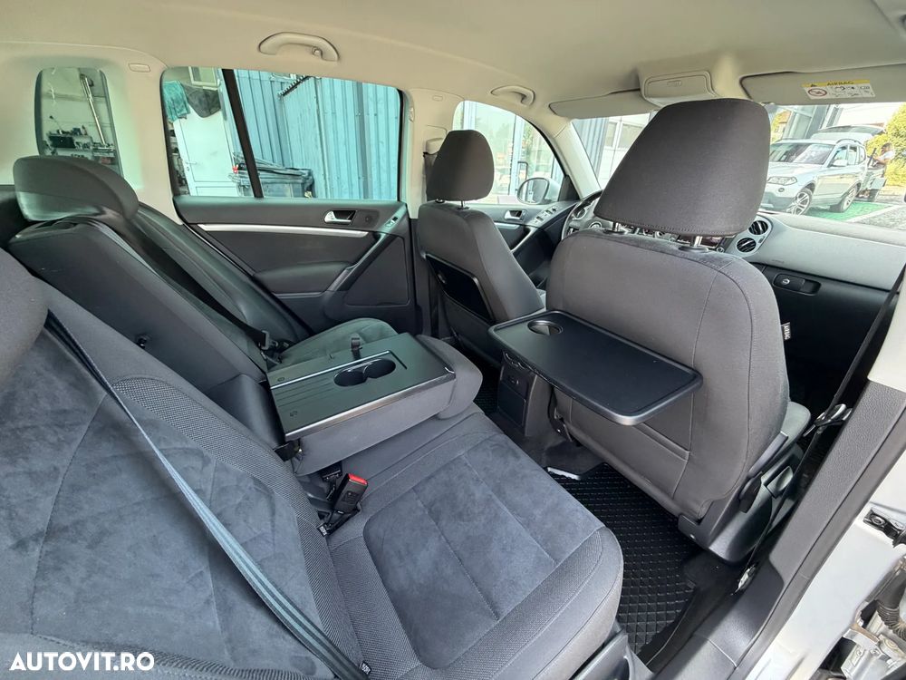Volkswagen Tiguan 2.0 TDI SCR BlueMotion Technology Sport & Style - 8