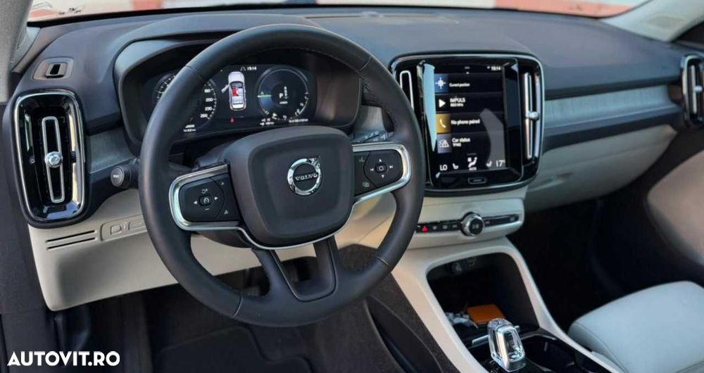 Volvo XC 40 - 22