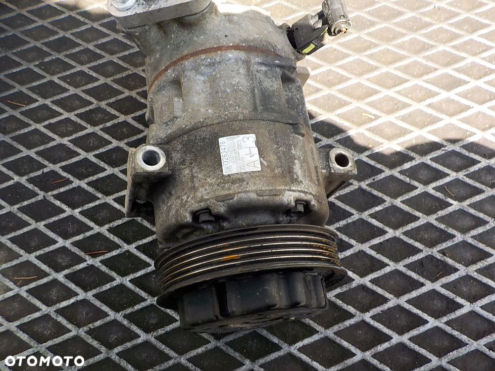 OPEL CORSA E 1.6 TB SPRĘŻARKA POMPA KLIMATYZACJI 13263478 - 2