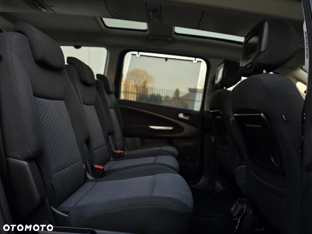 Ford Galaxy - 19