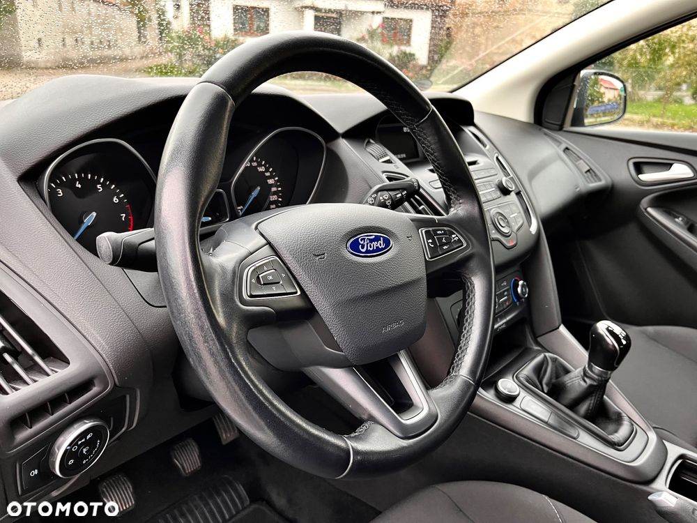 Ford Focus 1.0 EcoBoost Trend Edition - 14