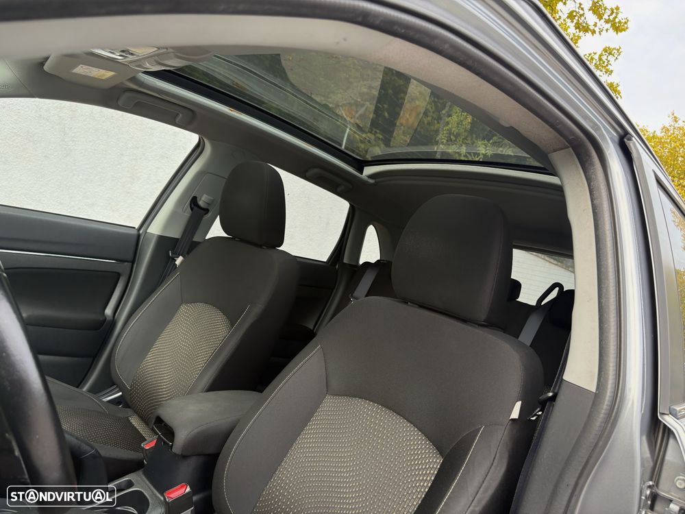 Mitsubishi ASX 1.8 DI-D Instyle - 11