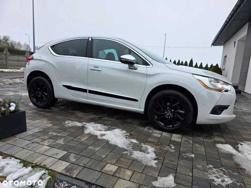 Citroën DS4 BlueHDi 120 S&S EAT6 SoChic - 4