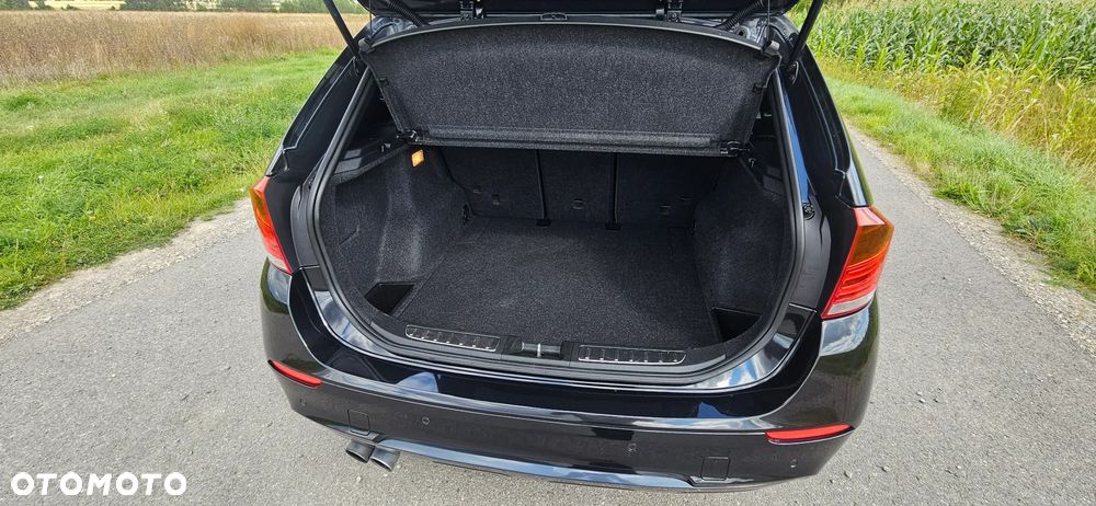 BMW X1 sDrive20i - 16