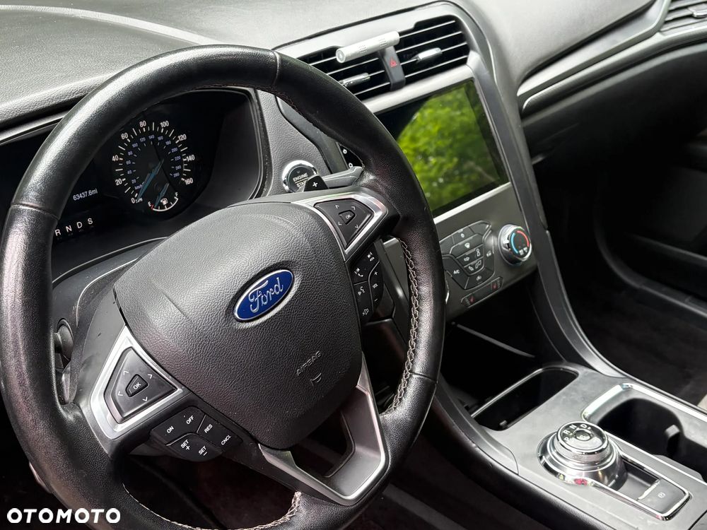 Ford Fusion - 3