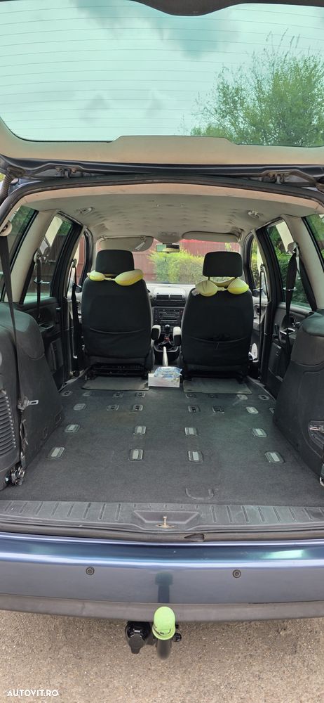 Volkswagen Sharan - 7