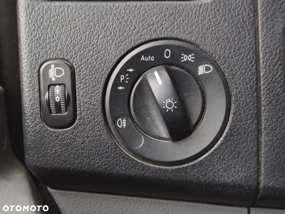 Volkswagen Crafter L3H2, 2.5TDi 136KM, blaszak, automat, klima, webasto - 9