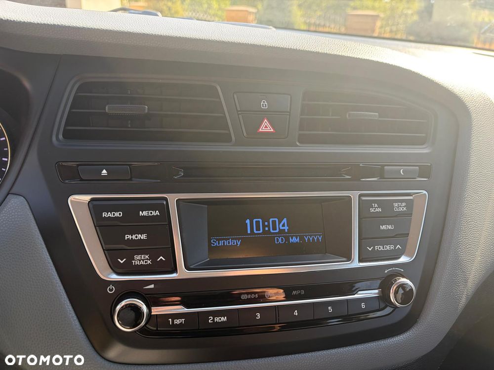 Hyundai i20 1.4 Comfort - 11