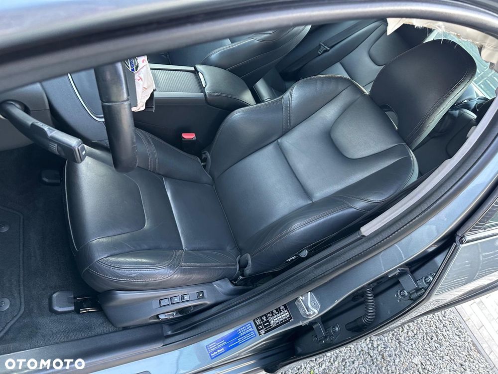 Volvo S60 D4 AWD Drive-E Dynamic Edition (Momentum) - 23