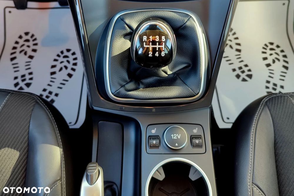 Ford Kuga 1.5 EcoBoost 2x4 Individual - 12