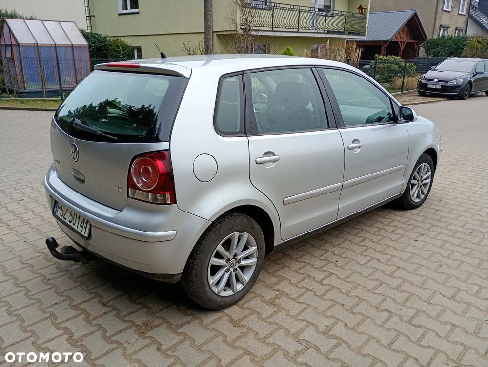 Volkswagen Polo - 1